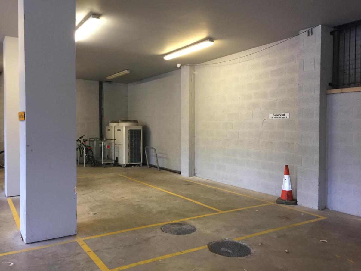 Churchill Two Bedroom Apartments With Free Parking And The Minster View York Kültér fotó