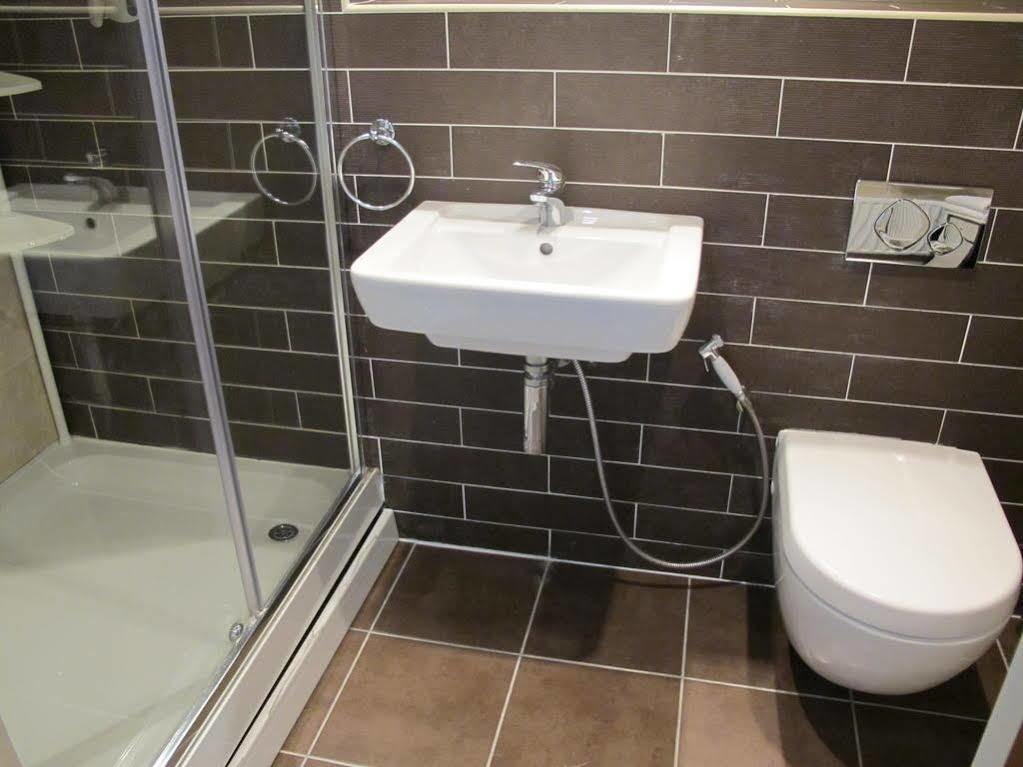 Churchill Two Bedroom Apartments With Free Parking And The Minster View York Kültér fotó